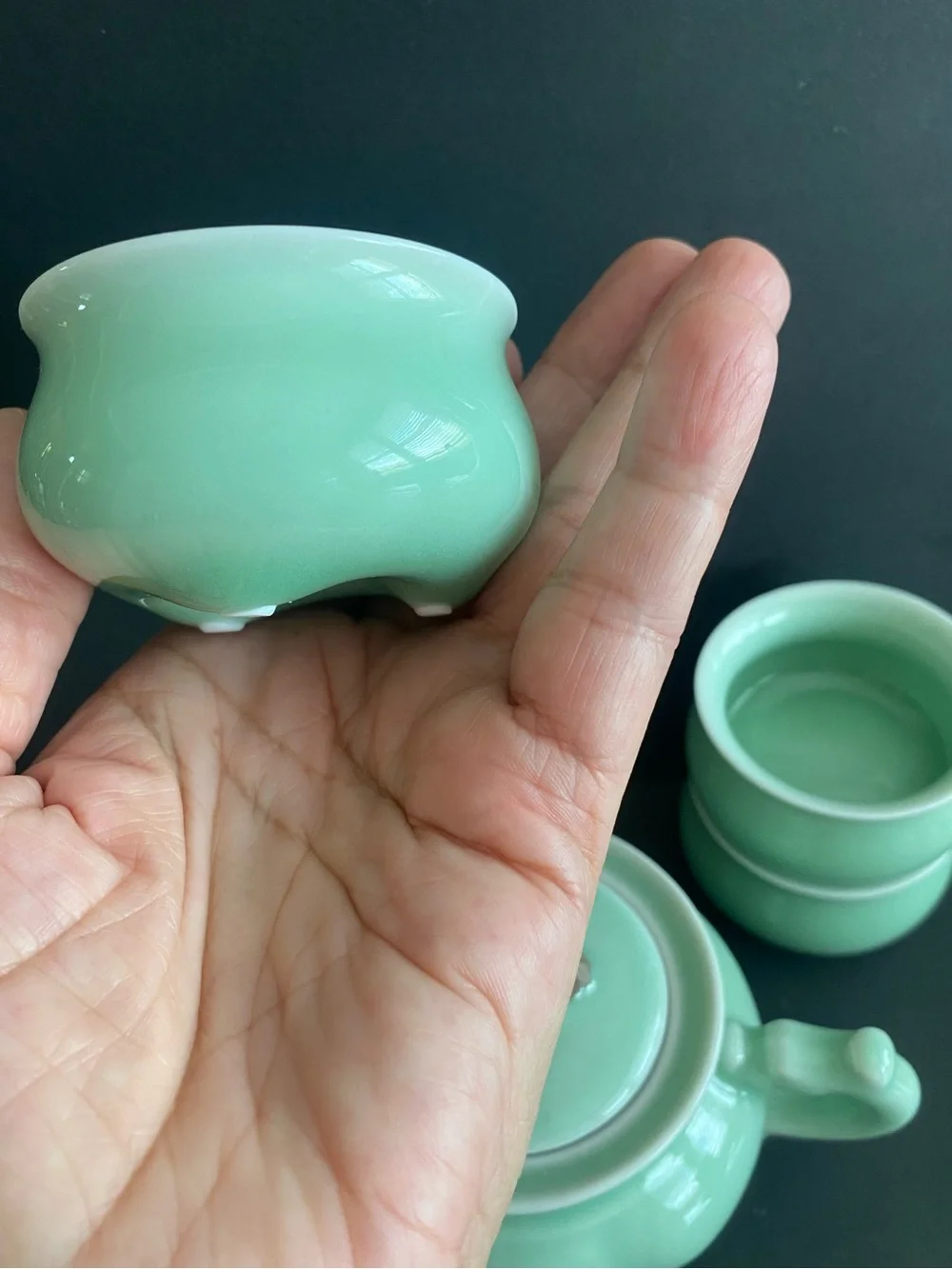 Vtg Chinese Gongfu Celadon Tea Pot 4 Cups Set Jade Green Glaze Horse On The Lid